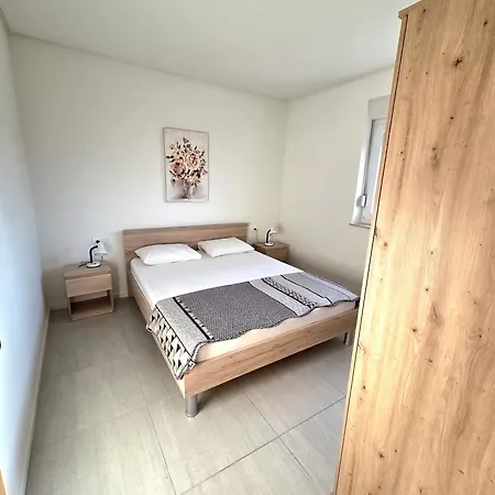 Viric Lägenhet Vir